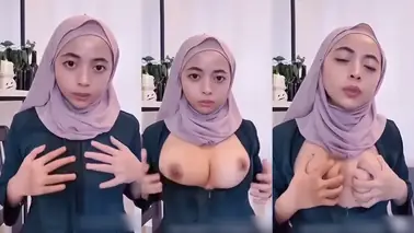 Bokep Indo Ukhti Miera Hijab Toket Bulat poster